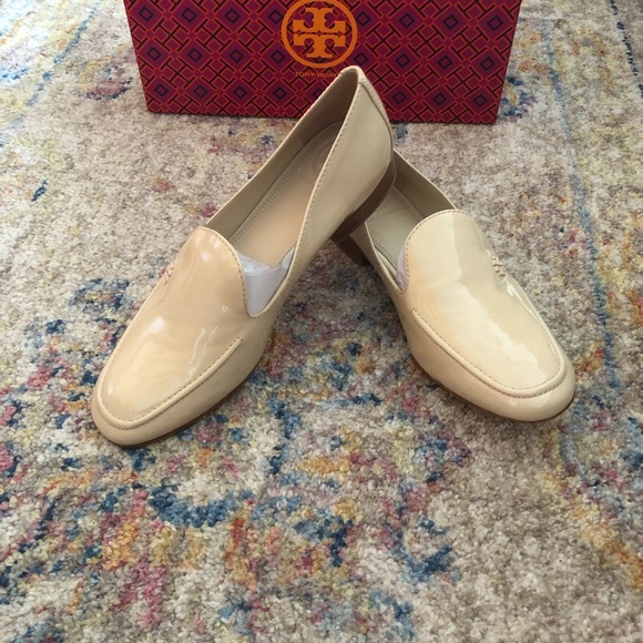 NEW-Tory Burch Dominique Loafer - Picture 2 of 8